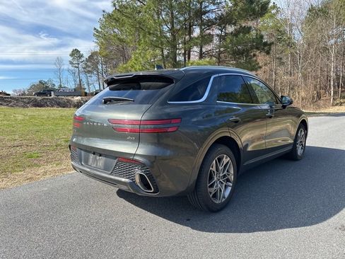 Used 2025 Genesis GV70 2.5T AWD/4WD image 5