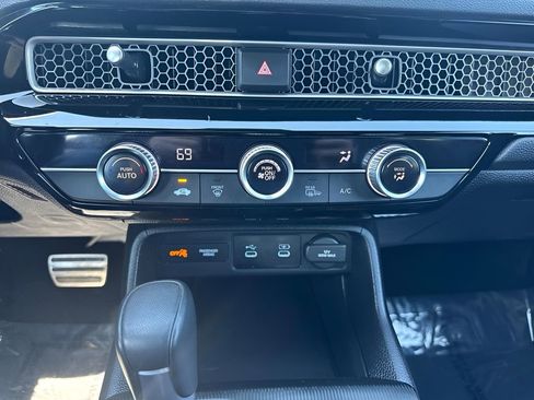 Used 2025 Honda Civic Sport image 18
