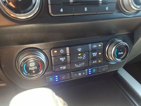Used 2019 Ford F150 Raptor w/ Equipment Group 802A Luxury AWD/4WD image 25