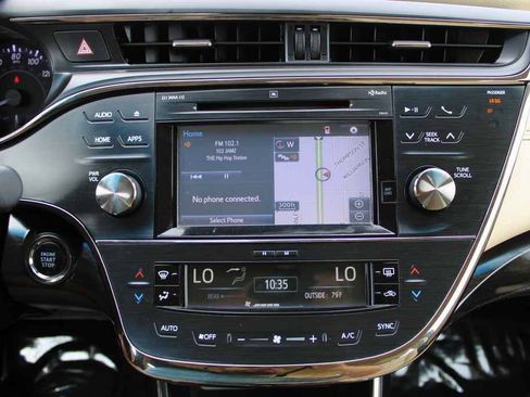 Used 2016 Toyota Avalon Limited w/ Protection Package FWD image 13