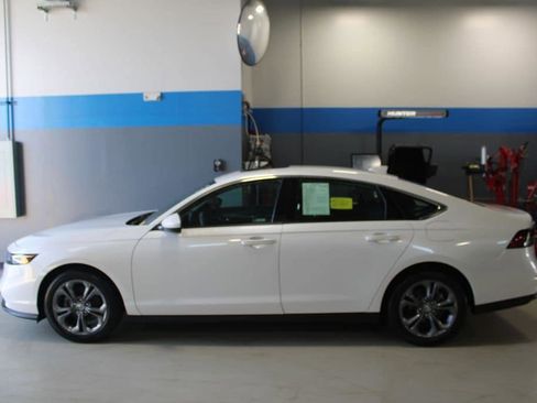 Used 2023 Honda Accord EX image 13