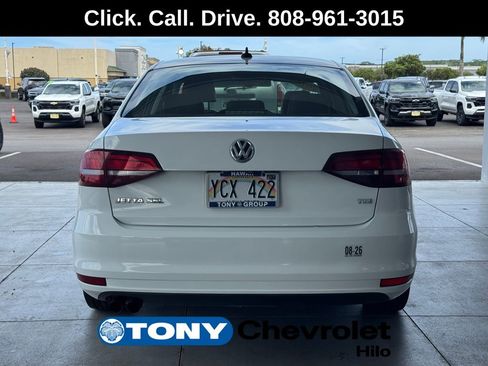 Used 2016 Volkswagen Jetta SEL w/ Lighting Package FWD image 4