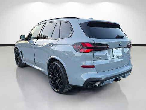 New 2026 BMW X5 xDrive40i w/ M Sport Package AWD/4WD image 5