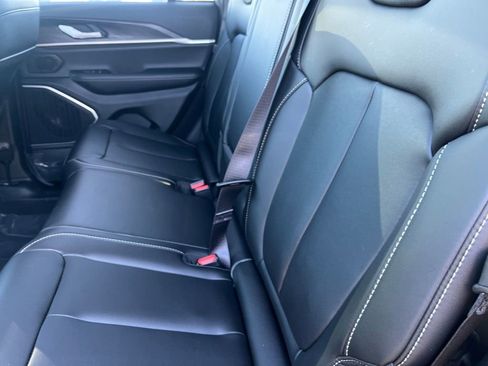 New 2026 Jeep Grand Cherokee Limited image 29