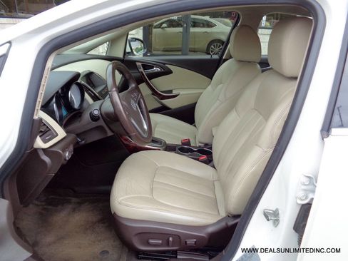 Used 2016 Buick Verano Leather w/ Appearance Package image 9