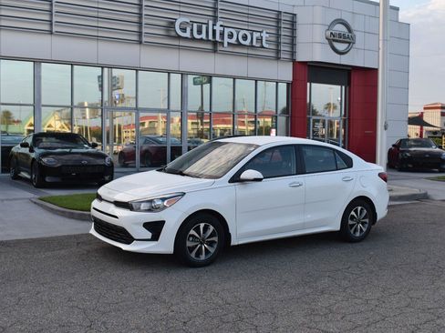 Used 2023 Kia Rio S w/ Technology Package FWD image 2