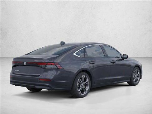 Used 2023 Honda Accord EX image 7