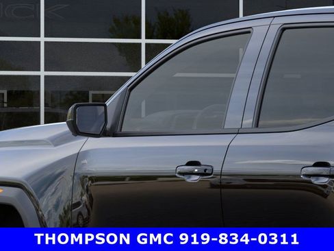 New 2025 GMC Canyon Elevation w/ Convenience Package image 12