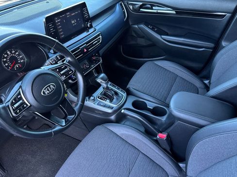 Used 2021 Kia Seltos S image 11
