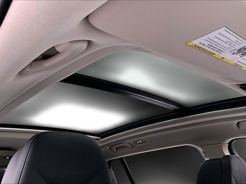 Used 2024 BMW X7 xDrive40i w/ Parking Assistance Package image 26