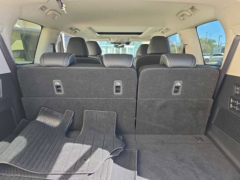 Certified 2025 INFINITI QX80 Sensory image 26