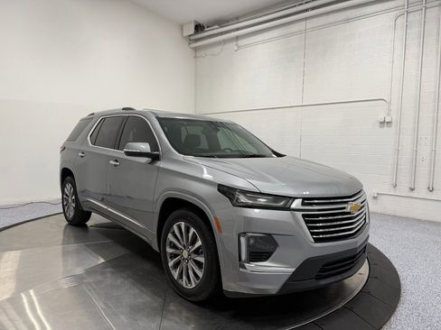 Used 2023 Chevrolet Traverse Premier image 1