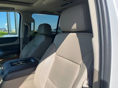 Used 2019 Chevrolet Tahoe Premier RWD image 13