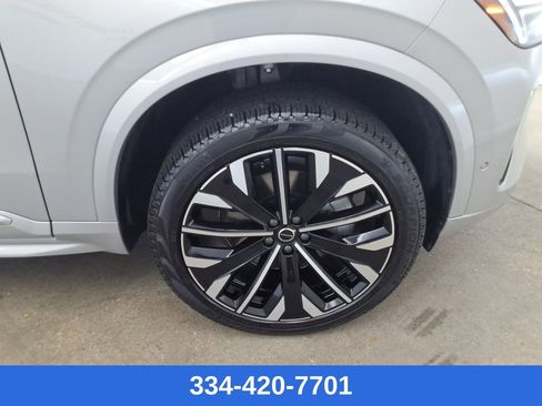 Certified 2025 Volvo XC90 B5 Plus image 29