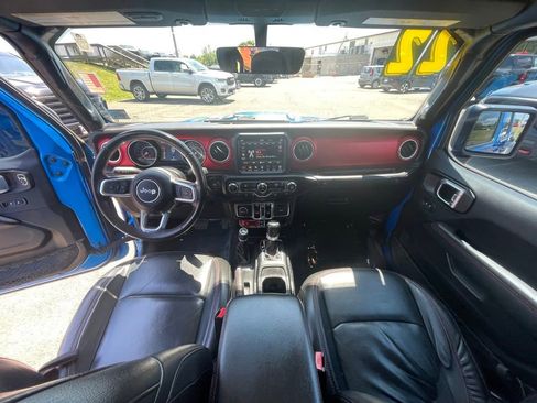 Used 2022 Jeep Gladiator Rubicon AWD/4WD image 3