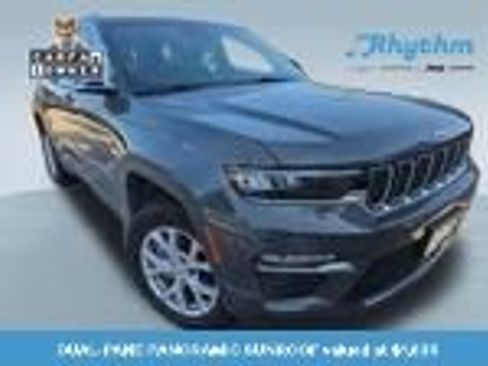 Used 2022 Jeep Grand Cherokee Limited RWD image 1