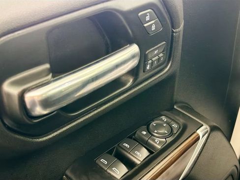 Used 2020 GMC Sierra 1500 SLT w/ SLT Convenience Package image 18