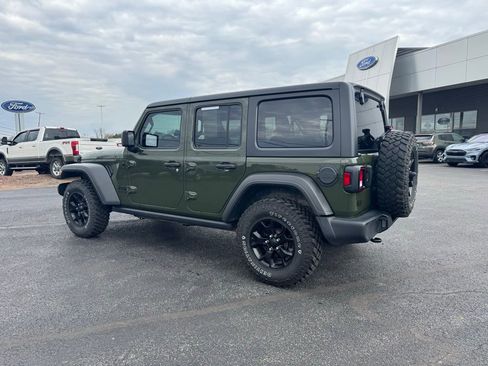 Used 2021 Jeep Wrangler Unlimited Sport image 3