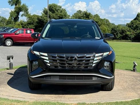 Used 2022 Hyundai Tucson SEL w/ Convenience + Premium Package AWD/4WD image 2
