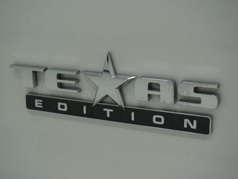 Used 2018 Chevrolet Silverado 1500 LT w/ Texas Edition AWD/4WD image 30