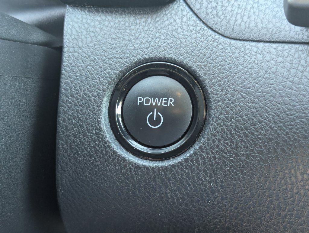 Used 2025 Toyota Camry LE FWD image 16