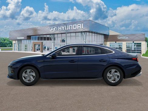 New 2026 Hyundai Sonata SE FWD image 3