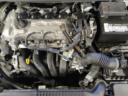 Used 2020 Toyota Corolla LE FWD image 30