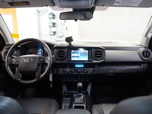 Used 2023 Toyota Tacoma SR AWD/4WD image 18