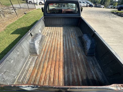Used 1987 Dodge D/W Truck 100 RWD image 6