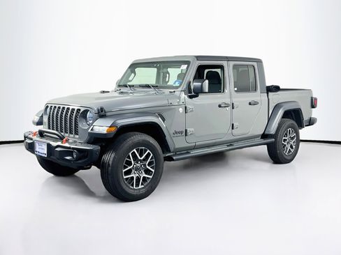 Used 2020 Jeep Gladiator Sport w/ Quick Order Package 24S AWD/4WD image 1
