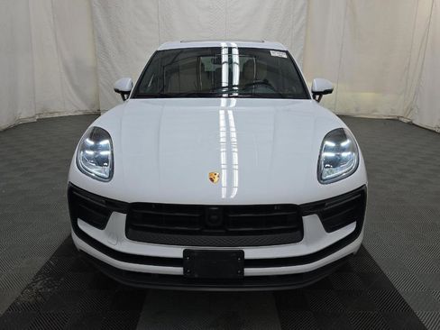Used 2023 Porsche Macan image 8