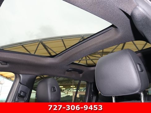 Certified 2023 Mercedes-Benz GLB 250 4MATIC image 5