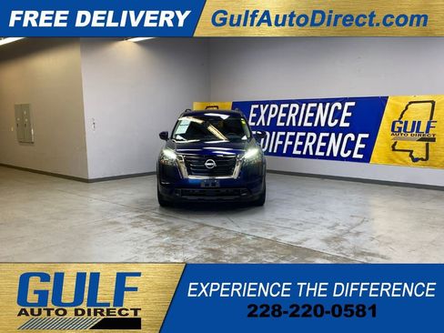 Used 2025 Nissan Pathfinder SV AWD/4WD image 3