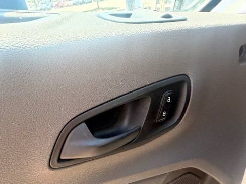 Used 2021 Ford Transit 150 Low Roof AWD image 17