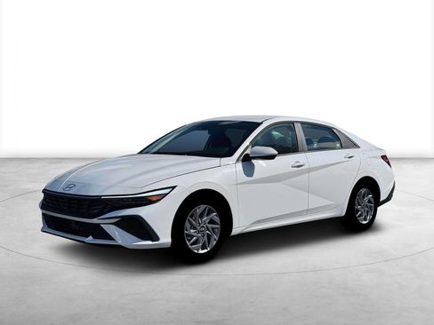 New 2026 Hyundai Elantra Blue image 2