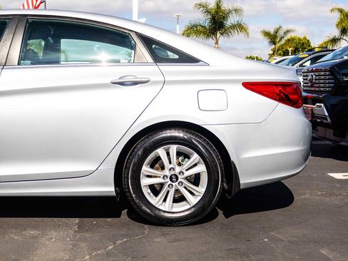 Used 2012 Hyundai Sonata GLS w/ Popular Equipment Pkg FWD image 6