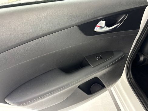 Used 2023 Kia Forte GT-Line w/ GT-Line Premium Package FWD image 23