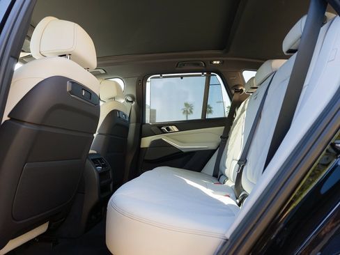 Used 2024 BMW X5 sDrive40i w/ M Sport Package image 20