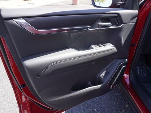 New 2025 GMC Acadia Elevation image 14