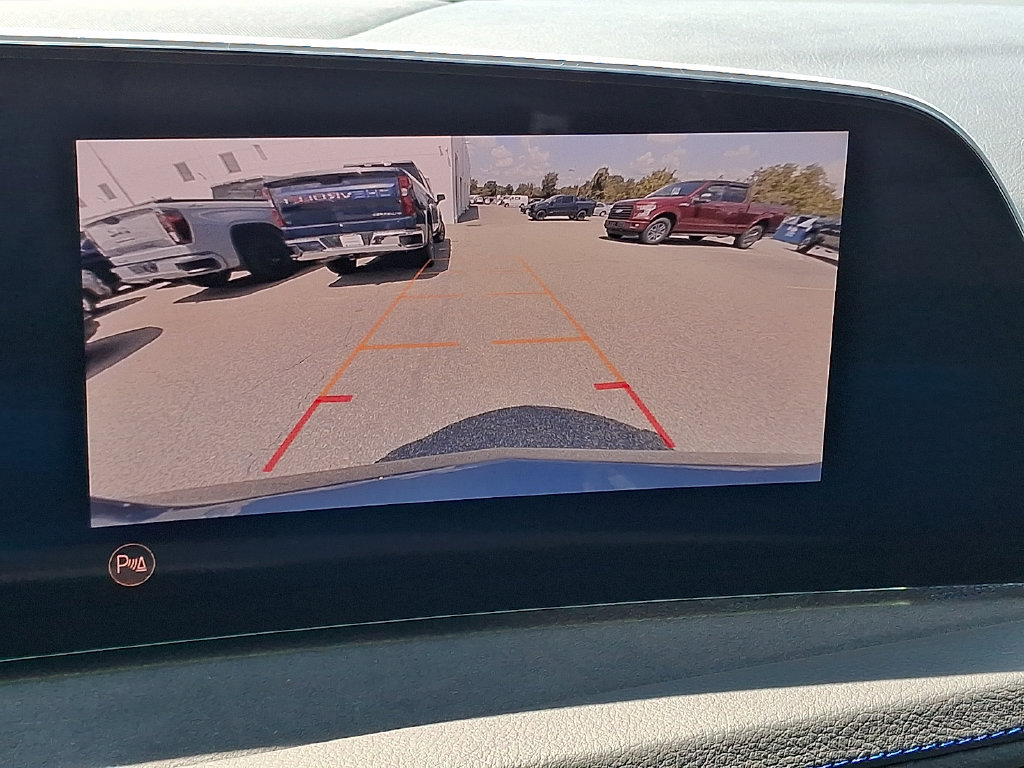 Used 2024 Cadillac XT4 Sport w/ Cold Weather Package AWD/4WD image 18