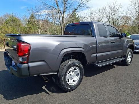 Used 2020 Toyota Tacoma SR image 6