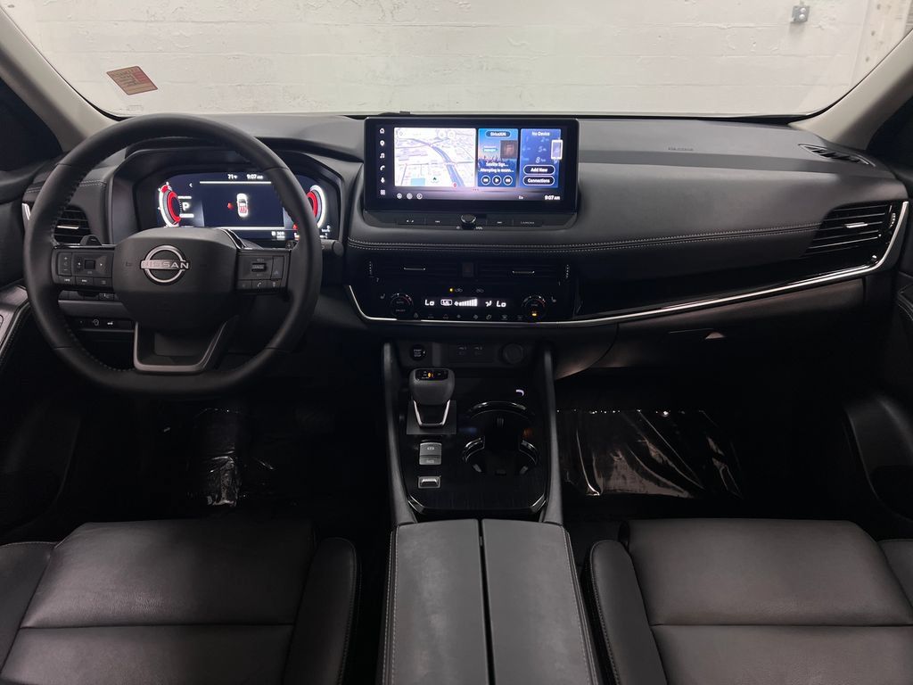 Used 2025 Nissan Rogue SL w/ SL Premium Package FWD image 15