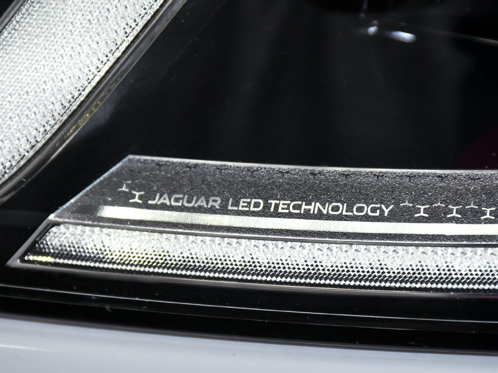 Used 2023 Jaguar F-PACE S AWD/4WD image 76