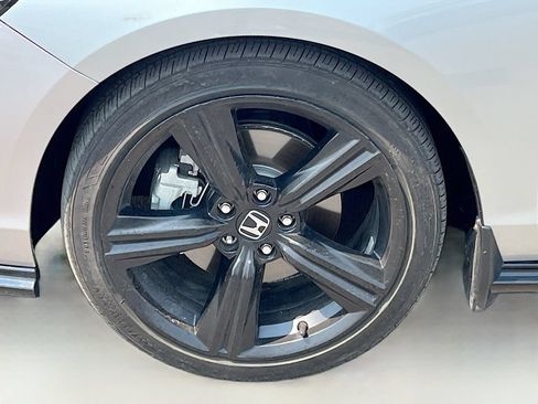 Used 2024 Honda Accord Sport image 29