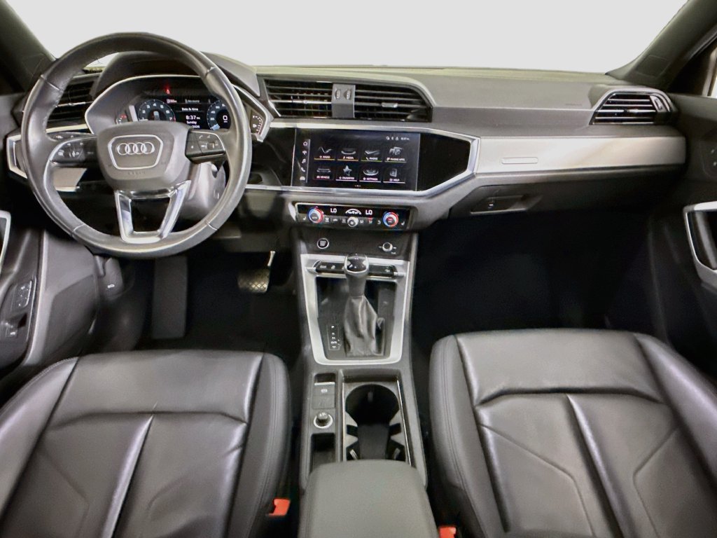 Used 2024 Audi Q3 2.0T Premium w/ Convenience Package AWD/4WD image 9