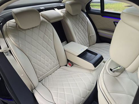 Used 2022 Mercedes-Benz S 580 4MATIC Sedan image 17