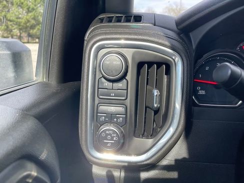 Used 2023 Chevrolet Silverado 2500 LT image 26