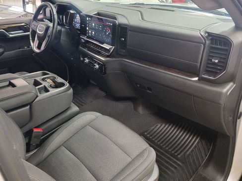 Used 2022 GMC Sierra 1500 Elevation RWD image 19