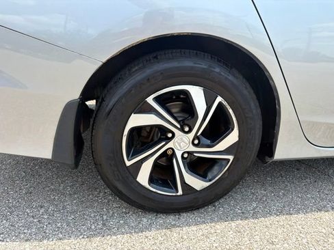 Used 2017 Honda Accord LX image 31