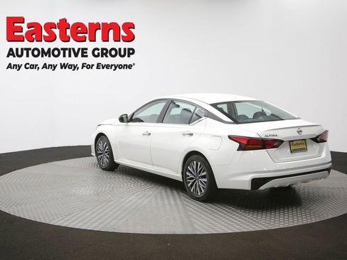 Used 2025 Nissan Altima 2.5 SV image 65